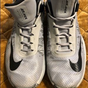 Nike Basketball shoes. Excellent condition!!! Mens size 10